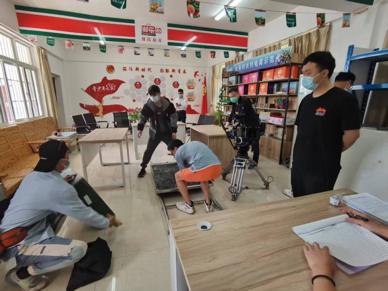 东阿县广告片拍摄公司：极简主义践行者，少即是多的视觉哲学